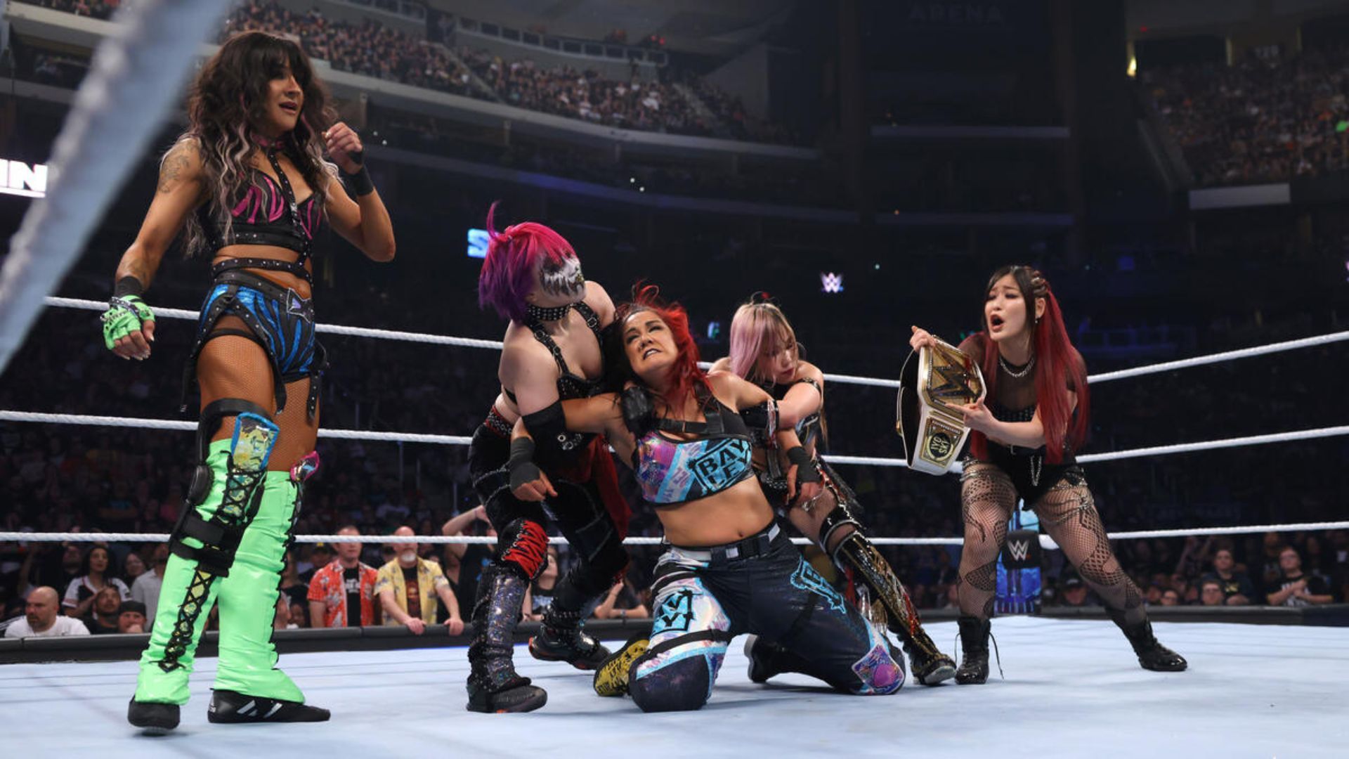 Dakota Kai rejoined Damage CTRL on SmackDown