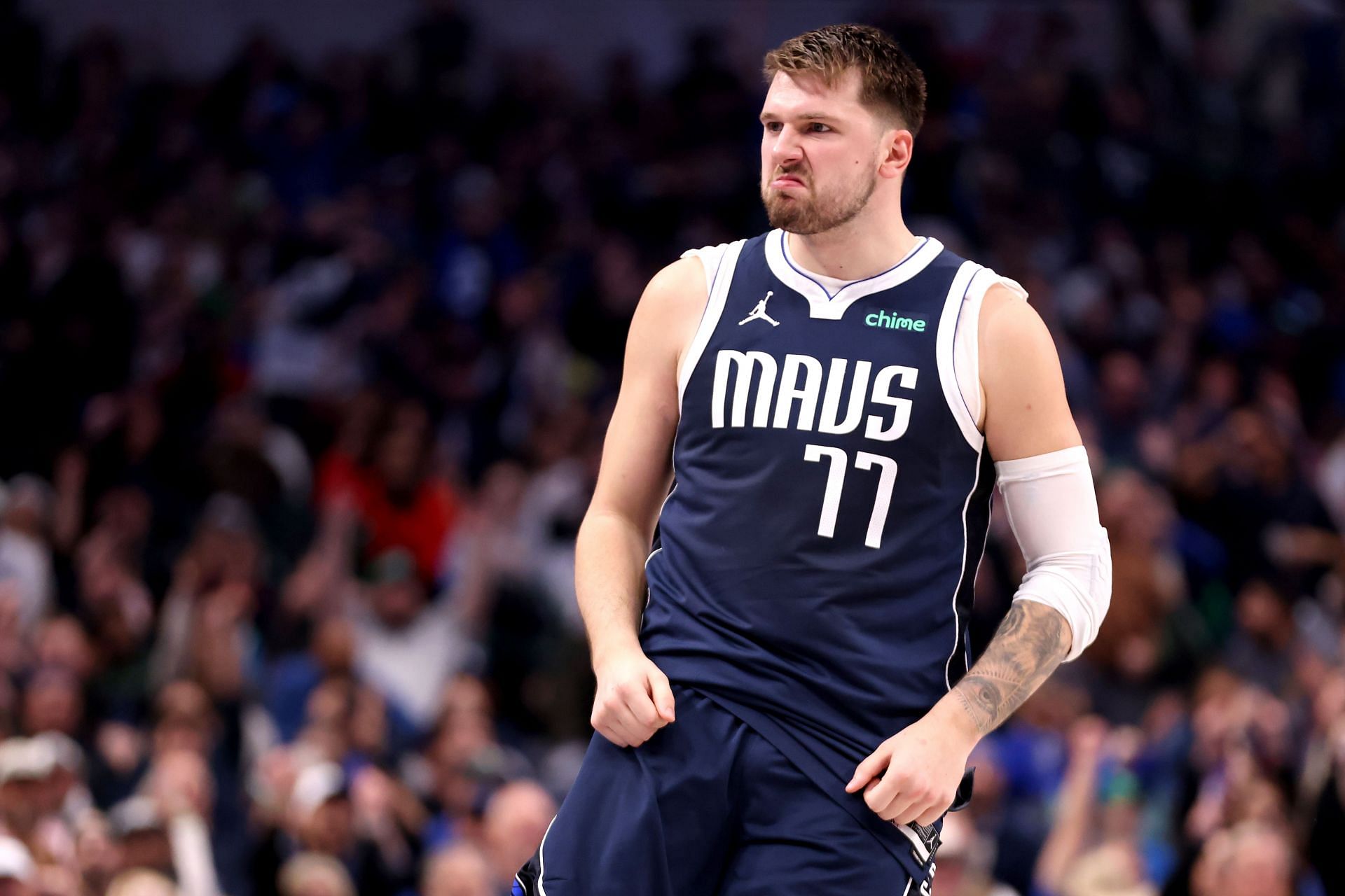 NBA Roundup: Doncic's historic triple-double helps Mavs to
