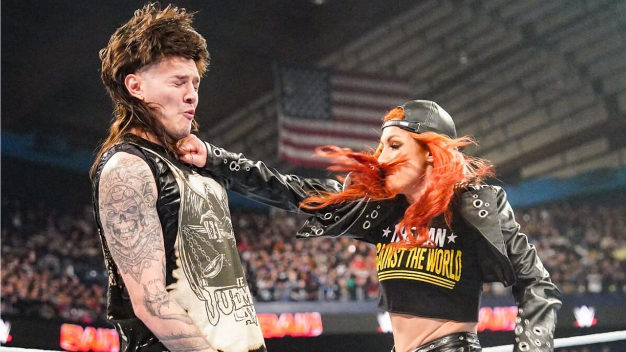 Did Becky Lynch suffer an injury on WWE RAW?