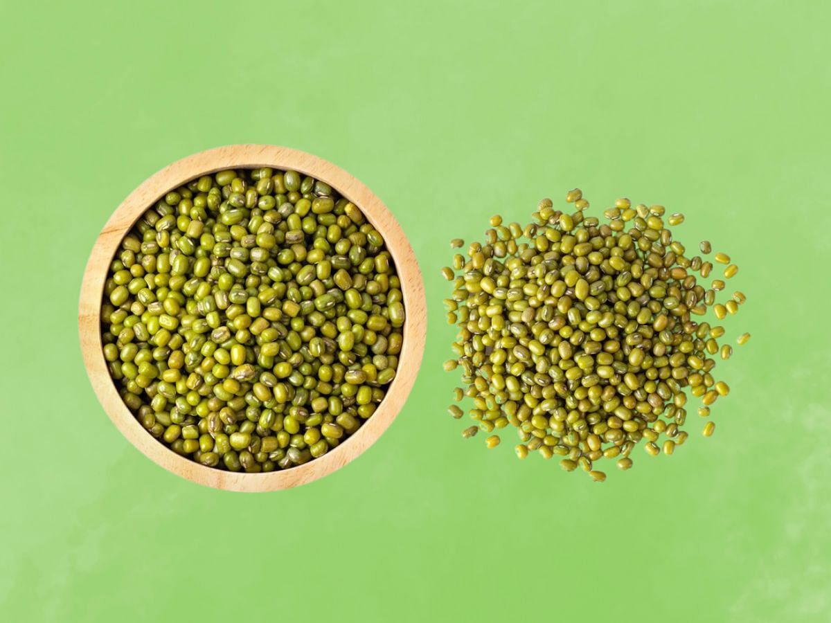 Mung beans - natural anti-aging skincare ingredient (Image via Freepik)