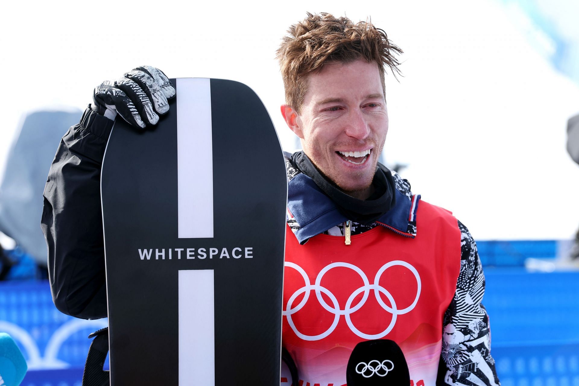 Shaun White with the press after finishing fourth during the Men&#039;s Snowboard Halfpipe Final at the 2022 Winter Olympics in Zhangjiakou, China.