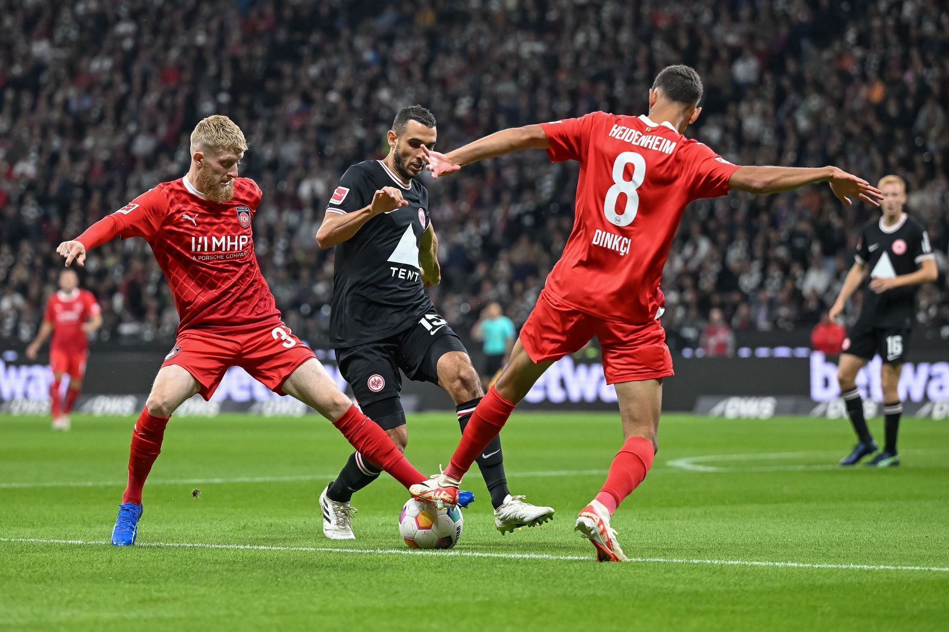 Eintracht Frankfurt v 1. FC Heidenheim 1846 - Bundesliga