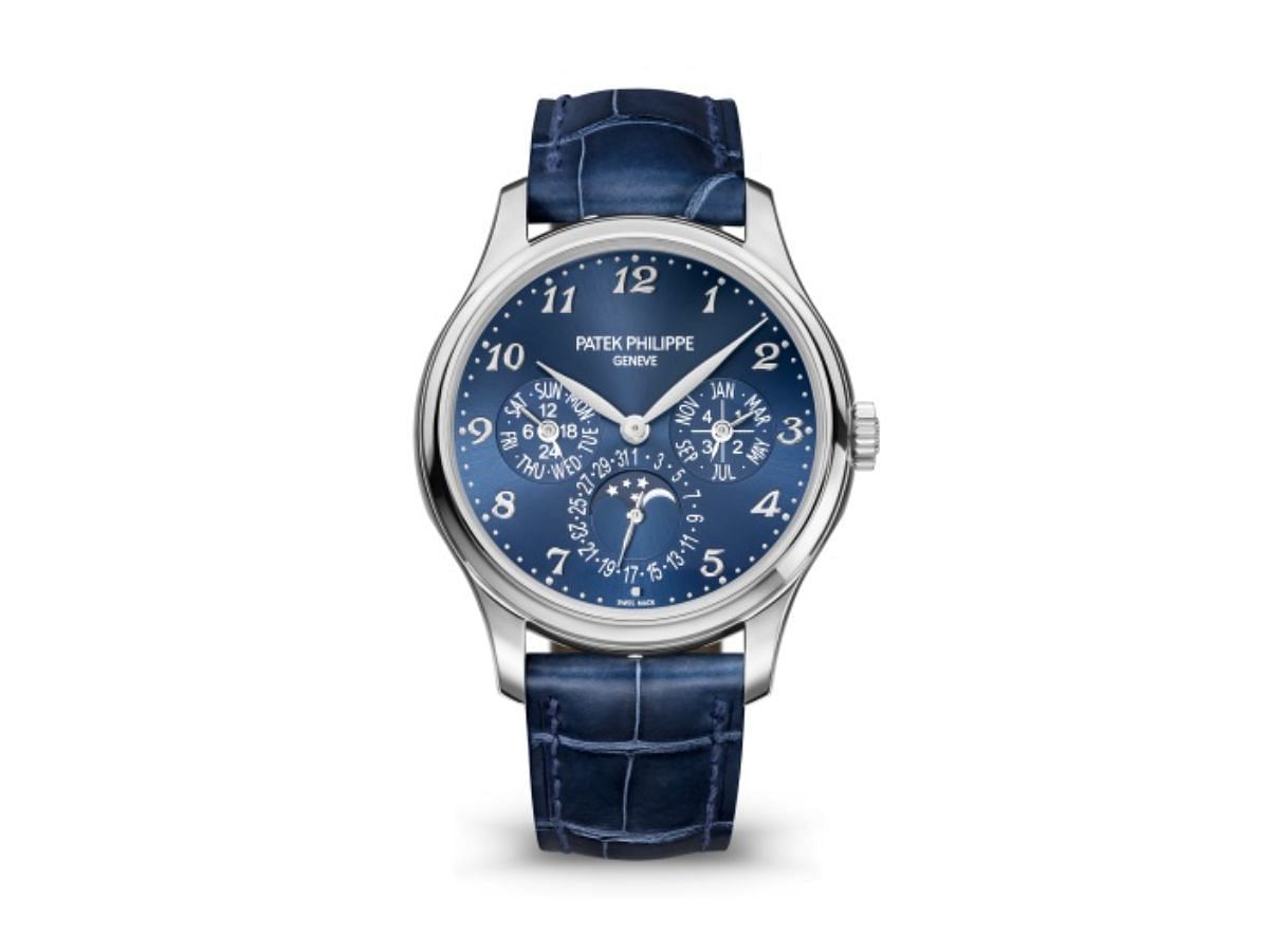 The 5327G Perpetual calendar watch (Image via Patek Philippe)
