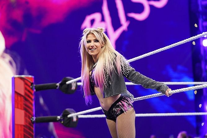 Alexa Bliss shares major three-word tease surrounding WWE return