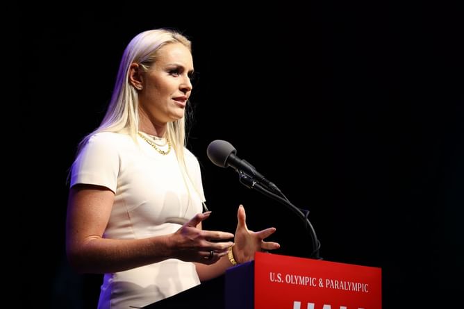 "An honor" - Lindsey Vonn shares picture with scholarship recipients from her foundation at Utah Royals match