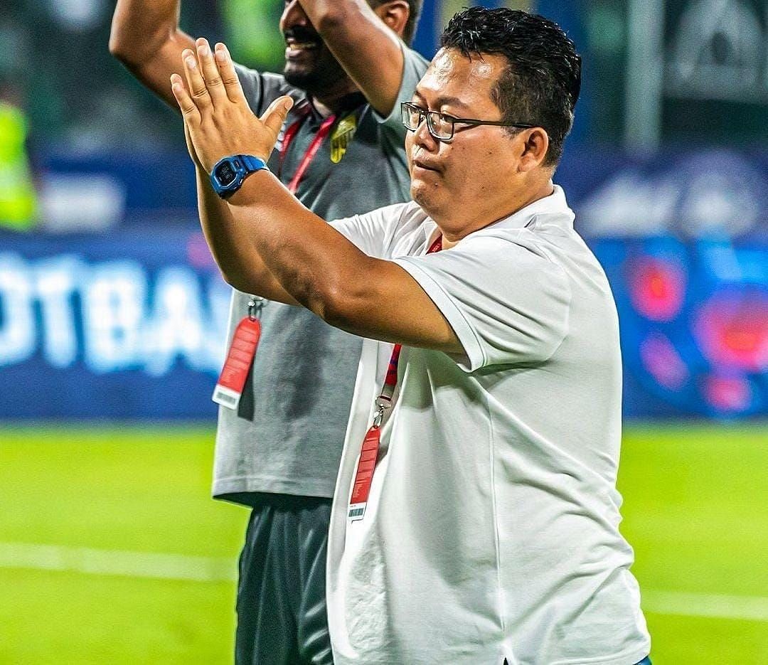 Hyderabad FC head coach Thangboi Singto and assistant coach Shameel Chembakath on Saturday. [ISL]