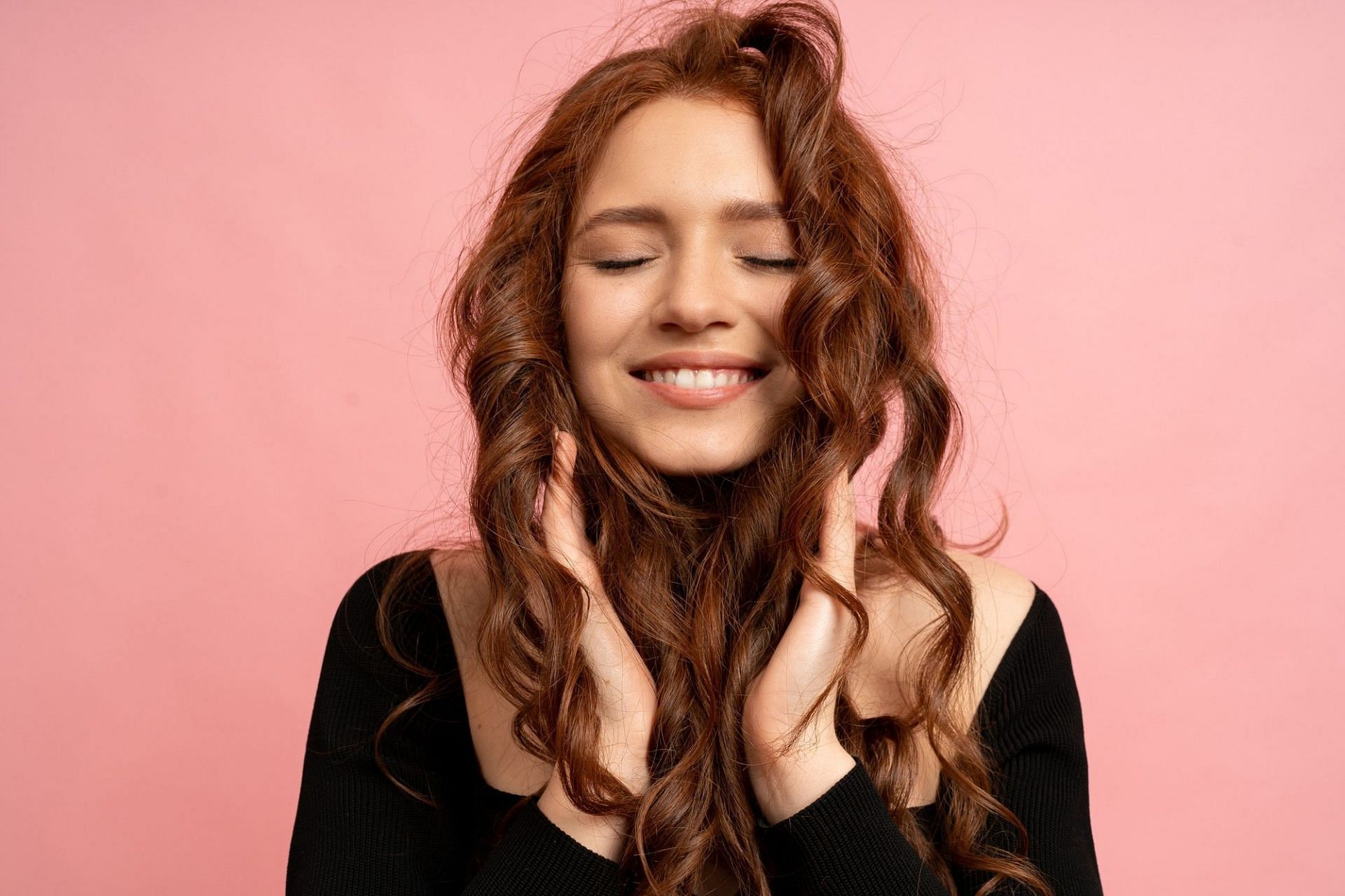 Neem and Lemon for dandruff (Image via Freepik)