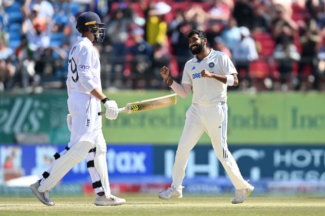 [Watch] Jasprit Bumrah's double strike puts England on the brink of massive defeat against India on Day 3 of the 5th Test