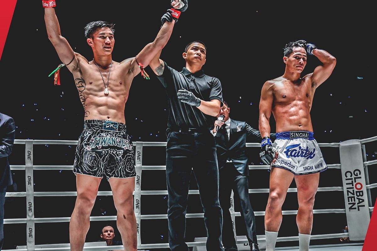Superbon (R) disagrees with decision loss to Tawanchai at ONE Friday Fights 46. -- Photo by ONE Championship
