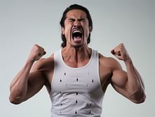 How does social media fuel bigorexia and body image issues in men?