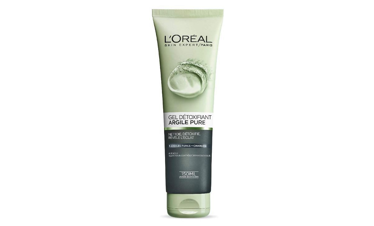 L&#039;Or&eacute;al Paris Pure-Clay Pore Detox &amp; Brightening Exfoliating Face Wash (Image via L&#039;Or&eacute;al)