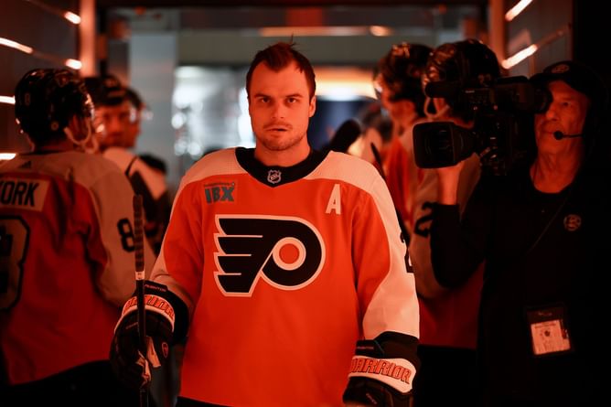 "Always a little bit nerve-wracking time": Scott Laughton opens up about trade deadline stress, expresses gratitude for remaining with Flyers