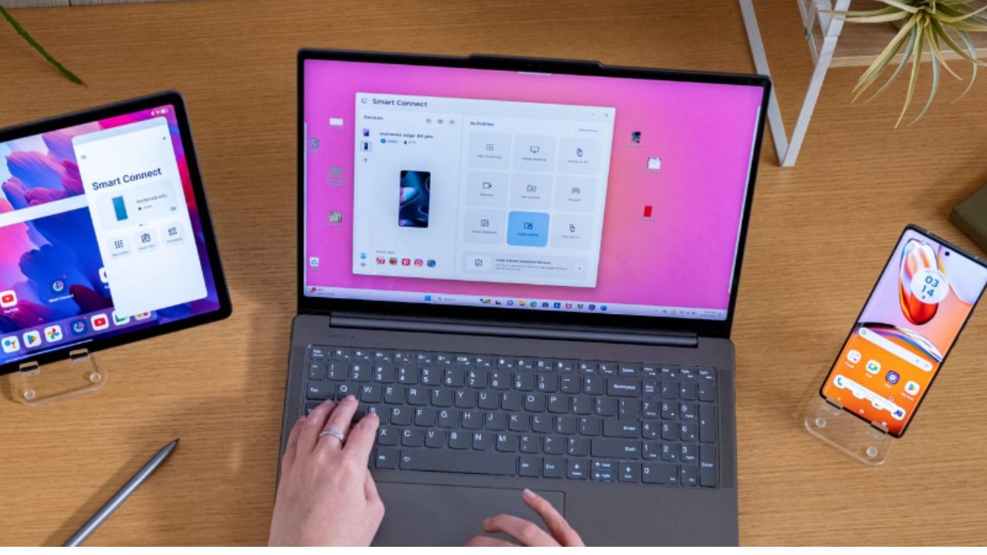  Smart Connect in use (Image via Lenovo)