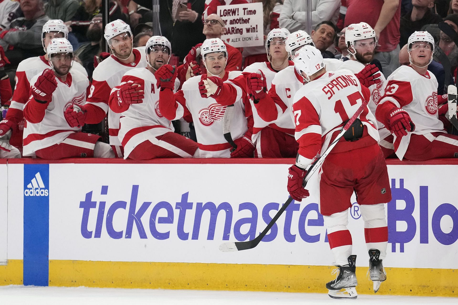 Detroit Red Wings v Chicago Blackhawks