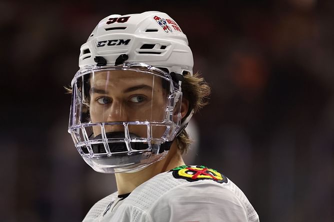 Connor Bedard's 16 shot attempts, 0 goal vs Capitals draws praise from Hawks HC Luke Richardson