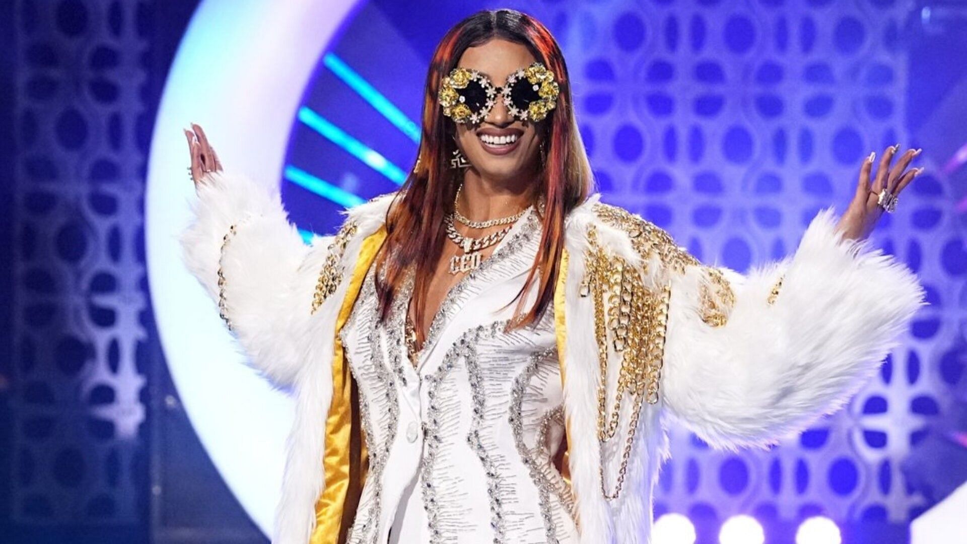 Mercedes Mon&eacute; is all smiles as she arrives on AEW Dynamite