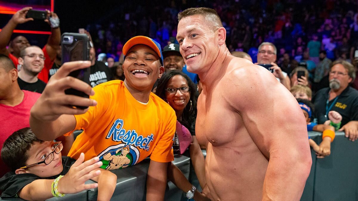 John Cena knows how to work the crowd