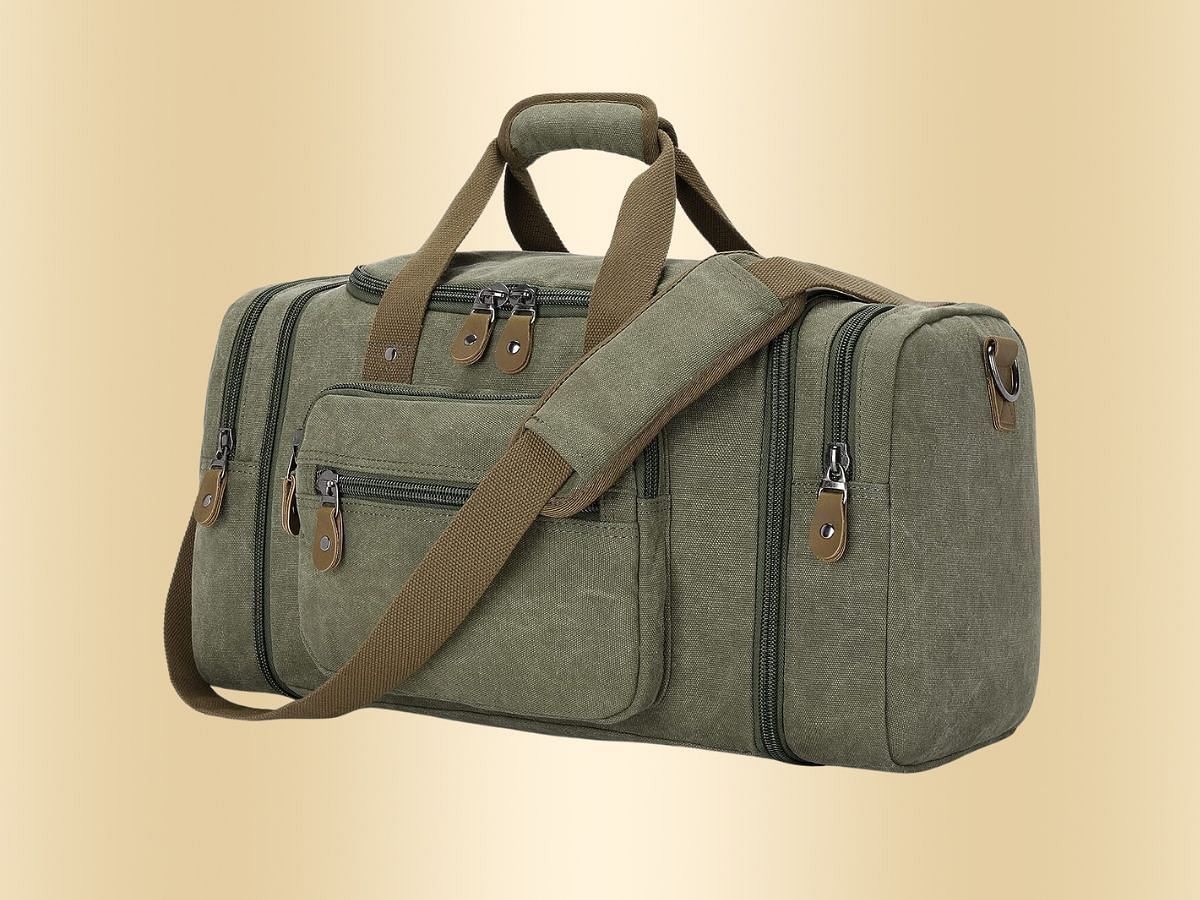 Gonex Canvas Duffel Bag (Image via Amazon)