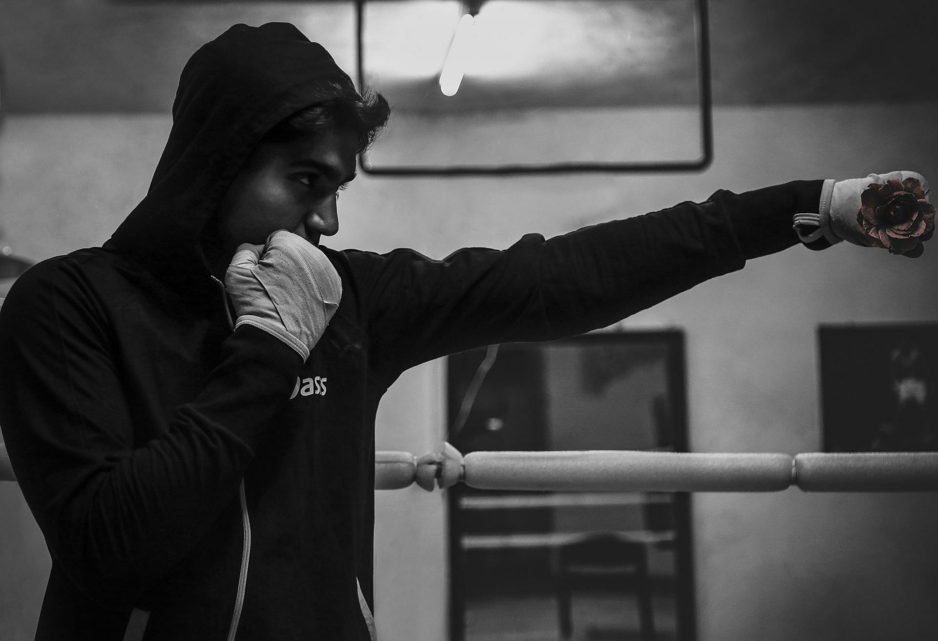 Benefits of boxing: Helps you lose weight (Image by Amirrasim Ashna/Unsplash)