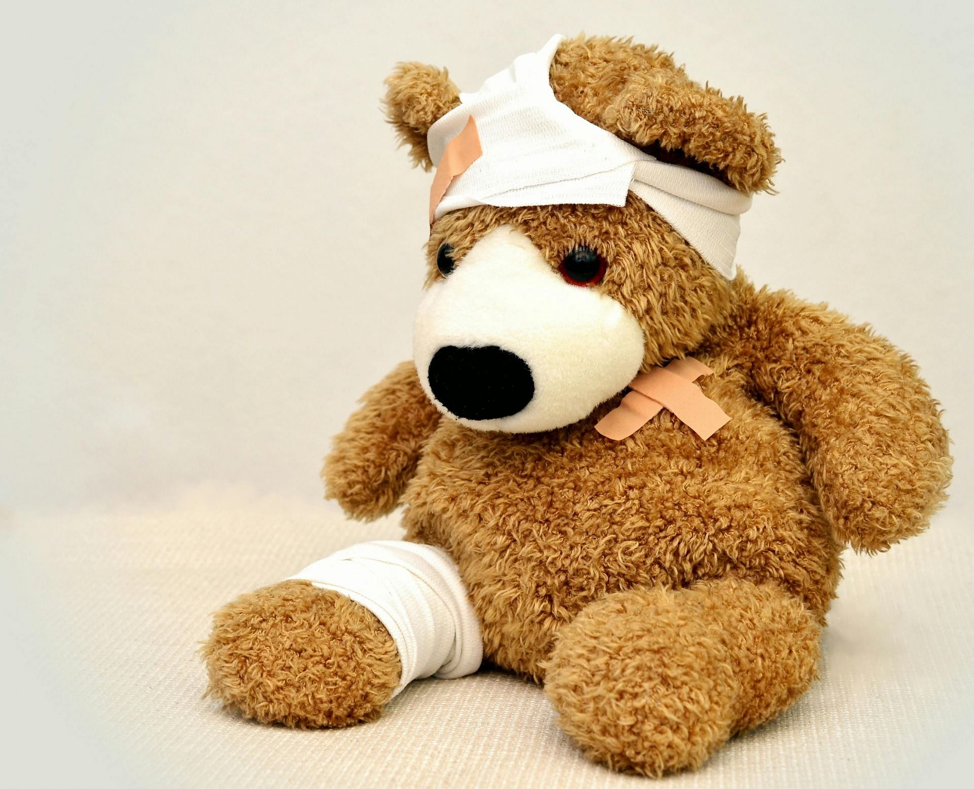 Travel medical kit (image sourced via Pexels / Photo by pixabay)