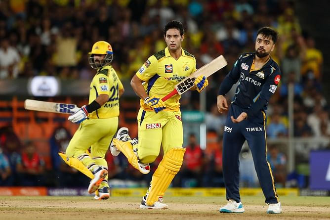 गुजरात टाइटन्स को मिली IPL इतिहास के सबसे बड़ी हार, CSK ने छोड़ा MI को पीछे