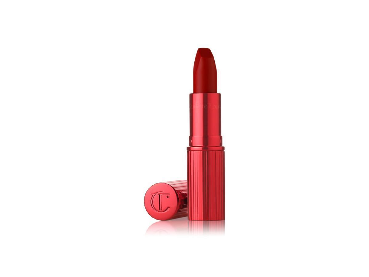 Bold Red: Charlotte&#039;s Hollywood Beauty Icon Lipstick (Image via Charlotte Tilbury)