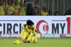 [Watch] Rachin Ravindra takes a tumbling catch to dismiss Faf du Plessis in CSK vs RCB IPL 2024 clash