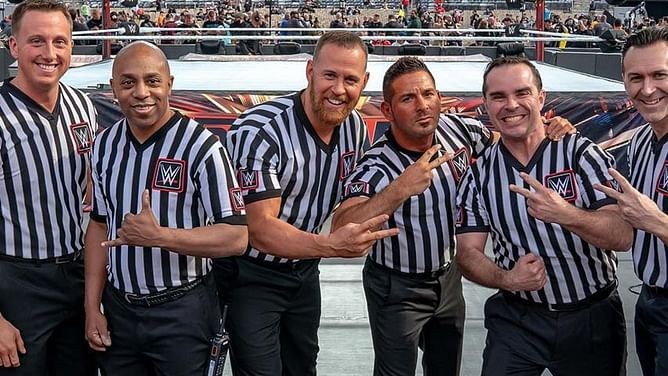 WWE Superstar argues with referee; gets kicked out of the ring [WATCH]