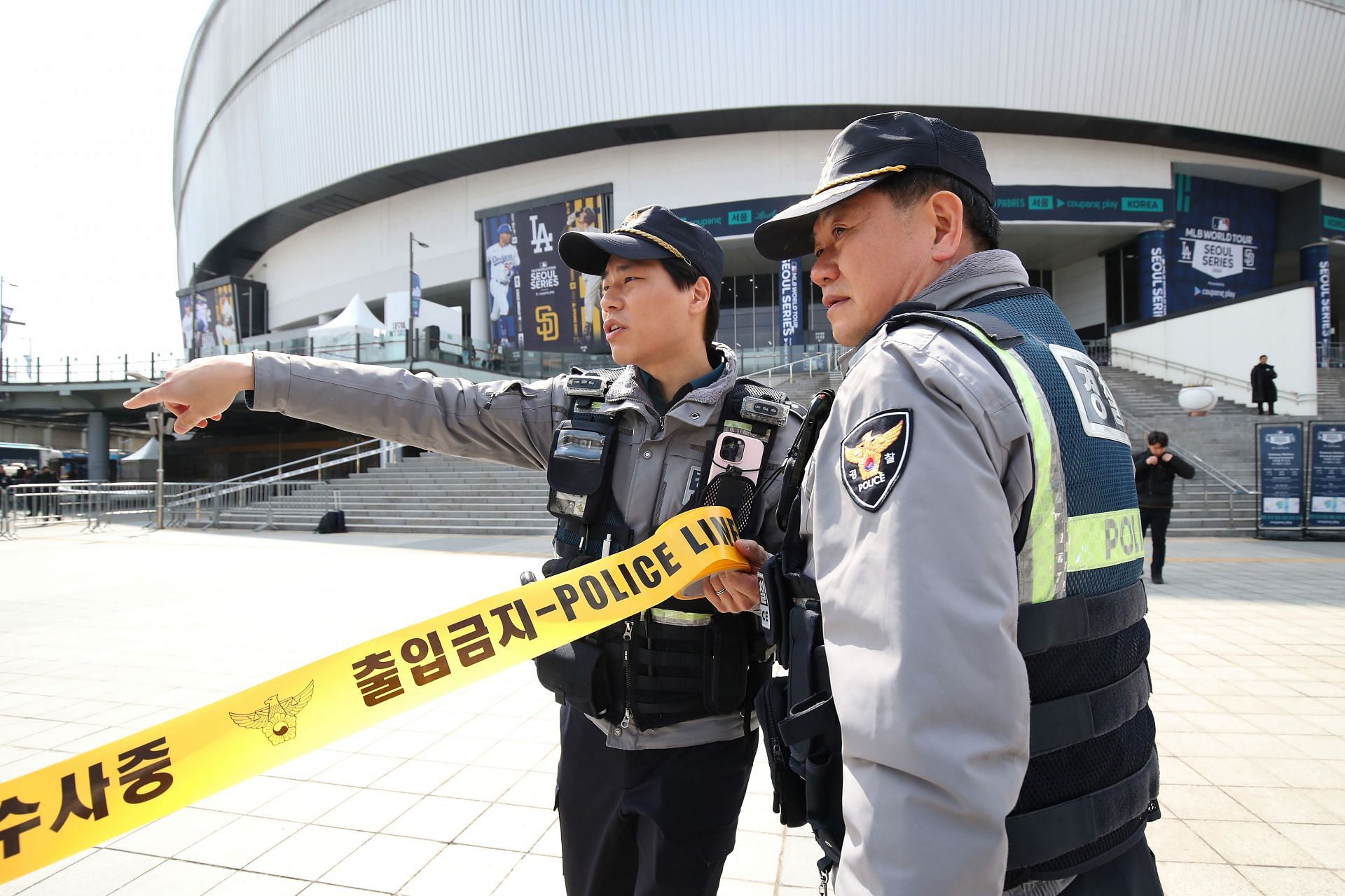 Police Investigate Gocheok Sky Dome Ahead Of Seoul Series As Bomb Threat Is Reported