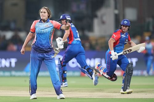 Nat Sciver-Brunt in action (Image Courtesy: X/Women's Premier League)