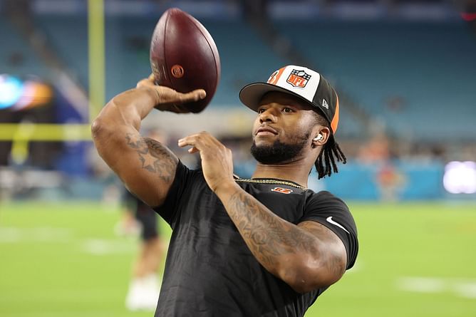 Joe Mixon trade grades: Texans make under-the-radar move with free agent RB class thinning