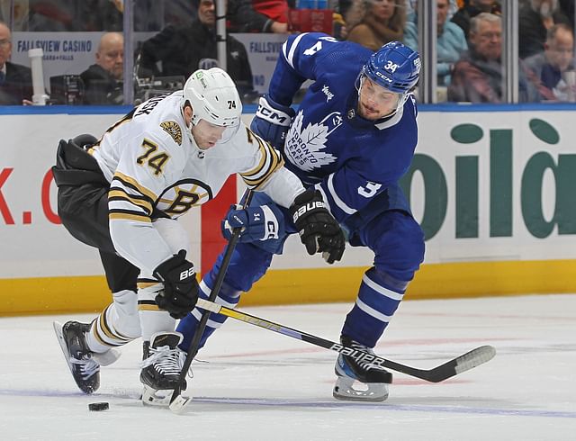 Boston Bruins v Toronto Maple Leafs