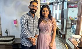 "One of those people I’ve always wanted to meet"- Dinesh Karthik after meeting popular singer Shreya Ghoshal