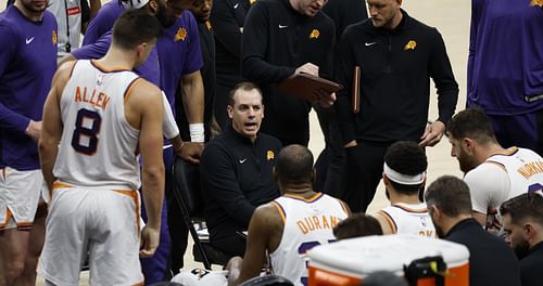 Phoenix Suns v San Antonio Spurs