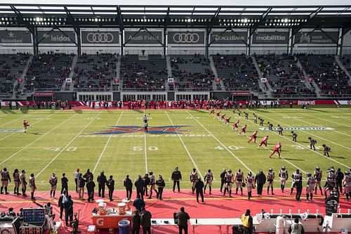 XFL kicks off at New York Guardians v DC Defenders