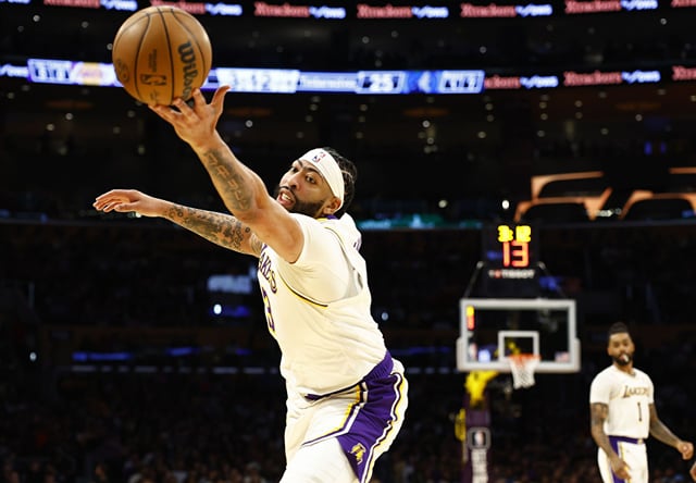Anthony Davis: Is Anthony Davis playing tonight against Sacramento ...