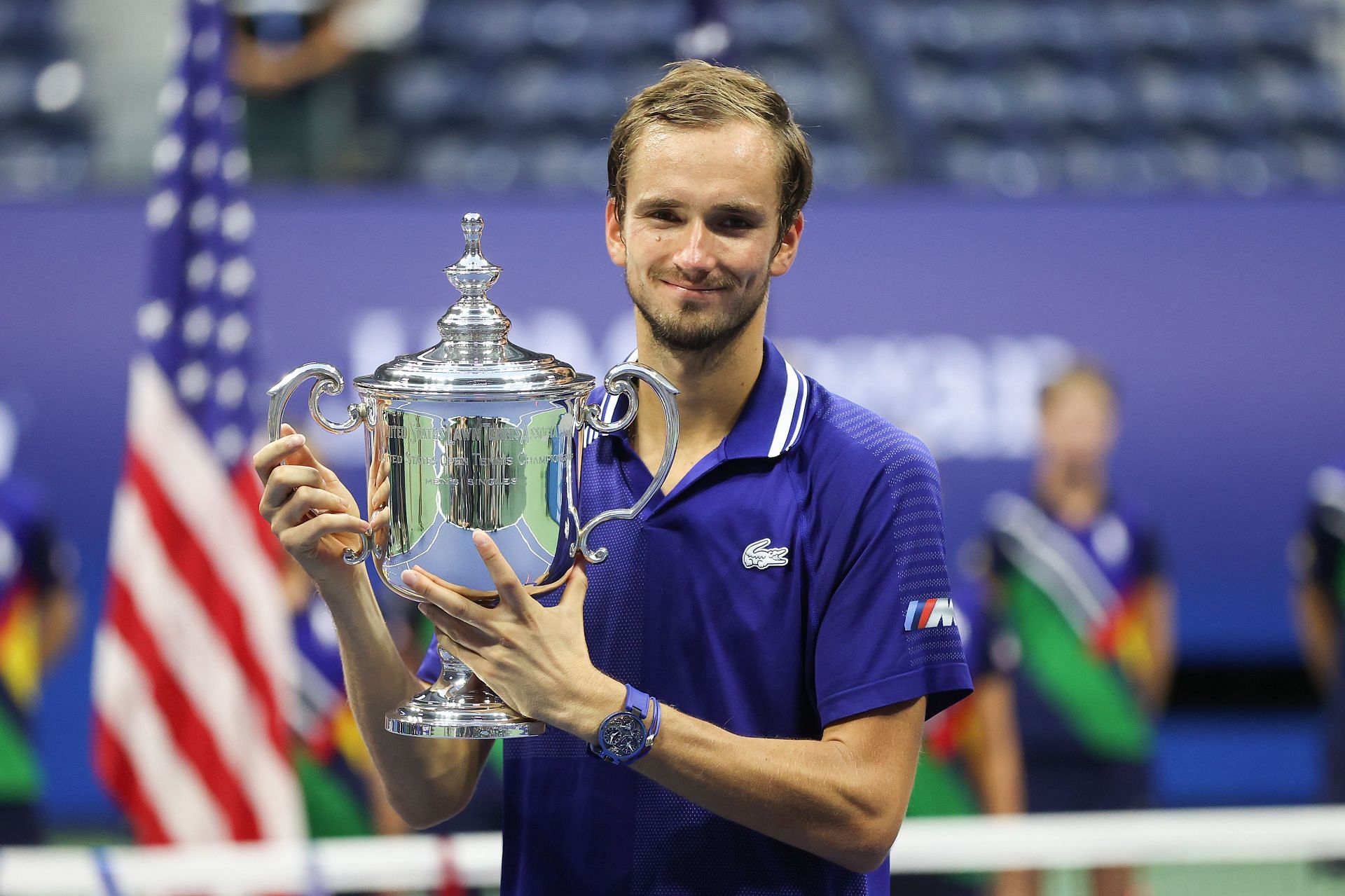 Daniil Medvedev with the US Open trophy after winning the title in 2021
