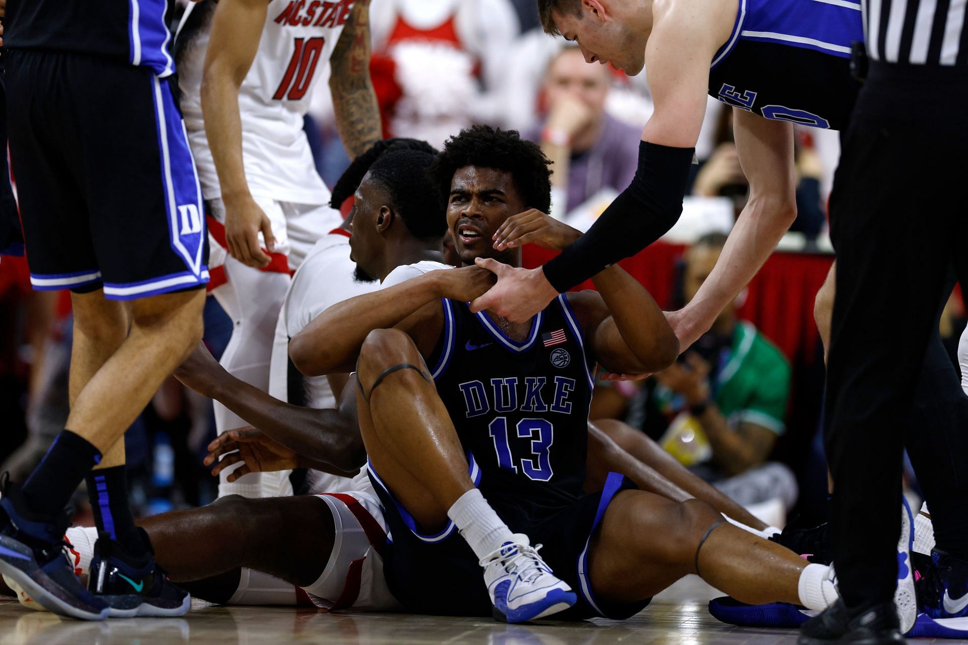 Duke fans rejoice as freshman Sean Stewart leads team to a crucial win ...