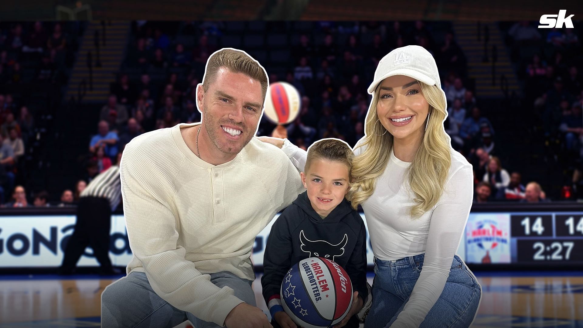 Dodgers star Freddie Freeman took in a Harlem Globetrotters game with his wife and son