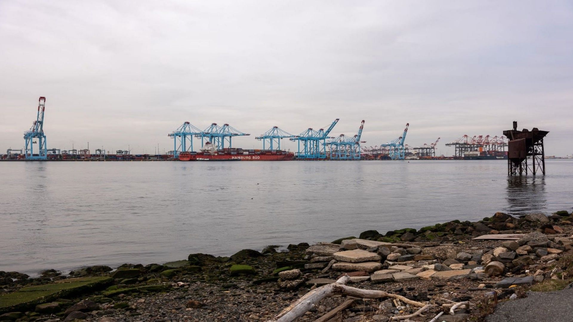 Bridge Collapse In Baltimore To Alter East Coast Port Shipping Traffic (Photo by Spencer Platt/Getty Images)