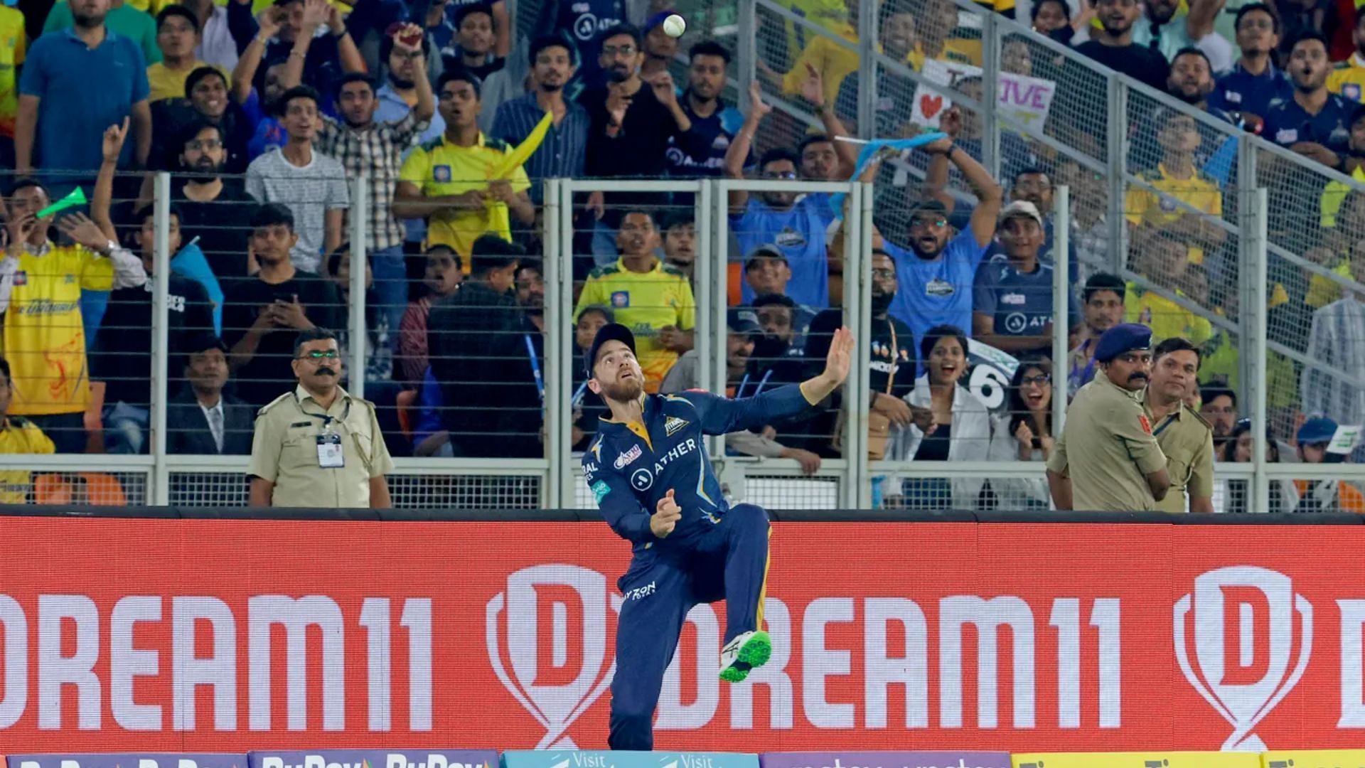 Kane Williamson injured his knee while trying to save a boundary in IPL 2023 
