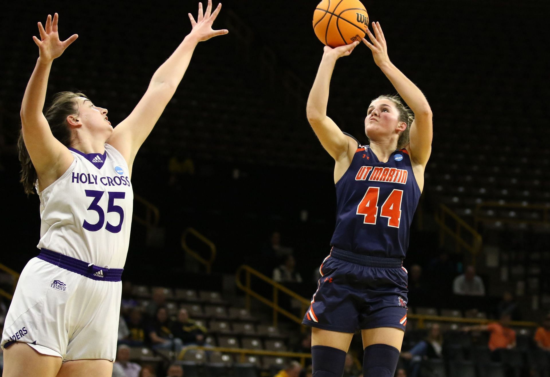 UT Martin v Holy Cross