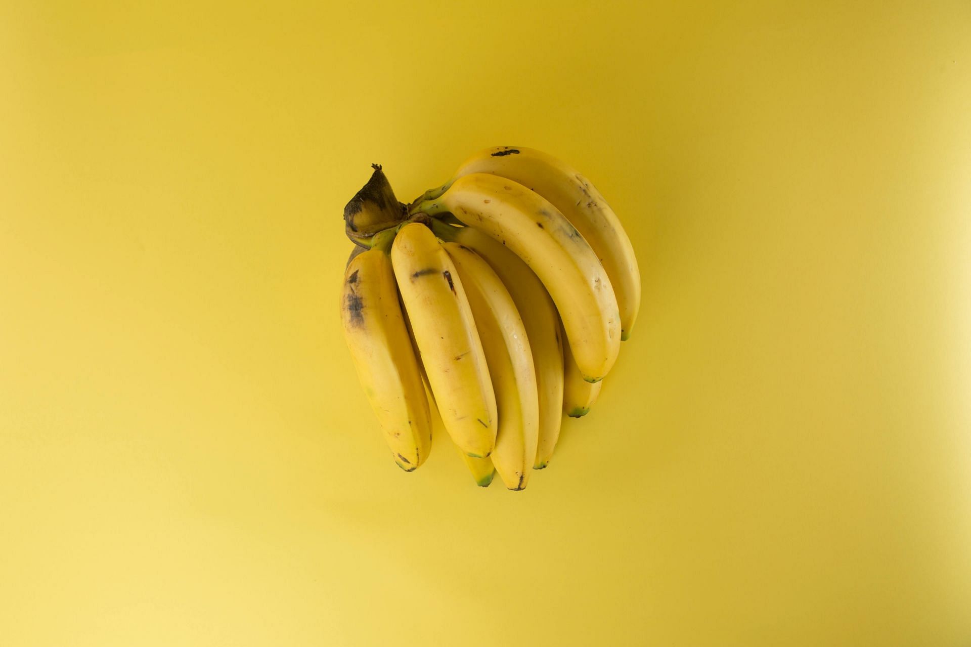 morning banana diet (image sourced via Pexels / Photo by juan)