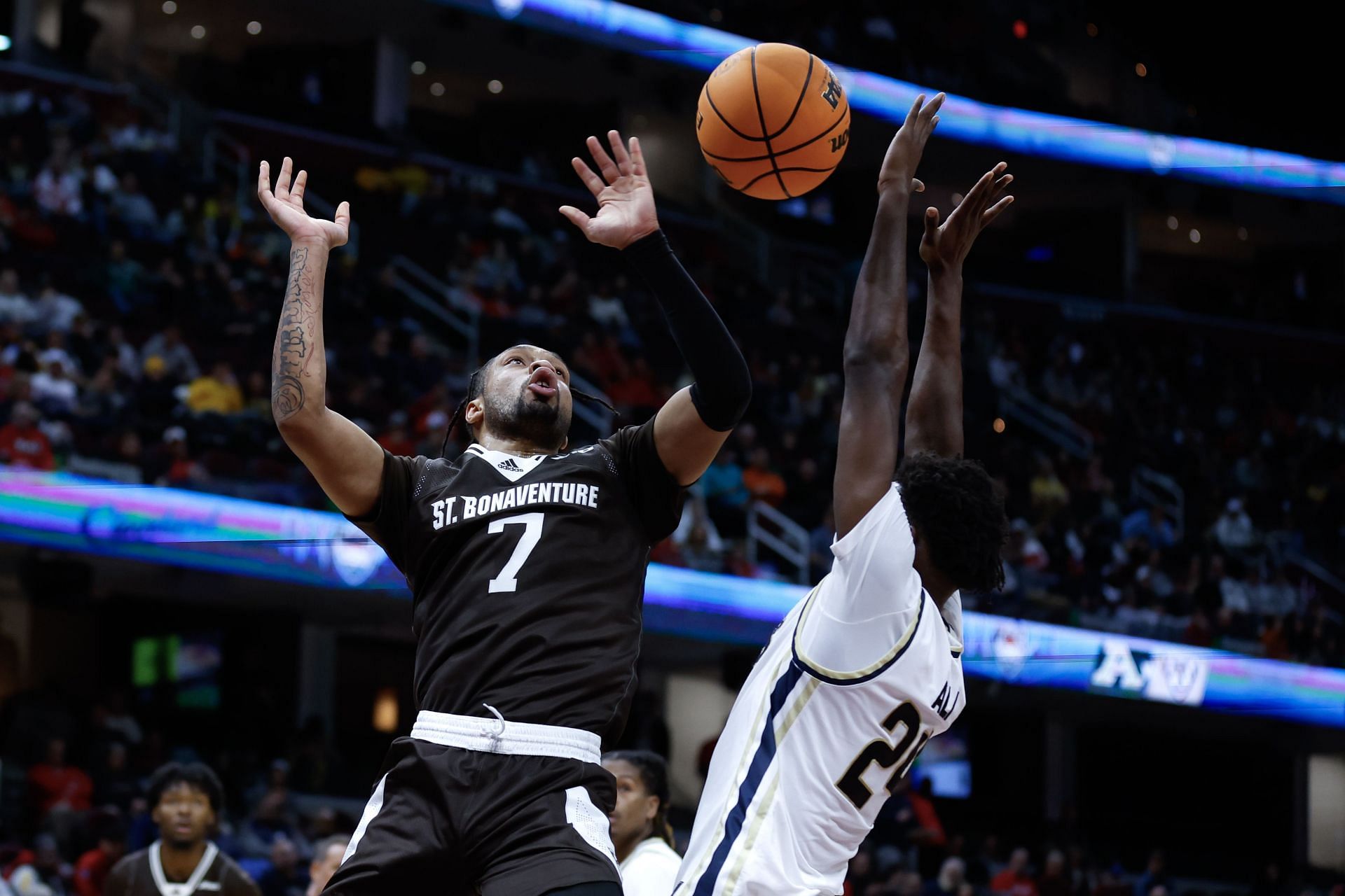 Ali Ali, shown here defending, gives the Akron Zips the best shot to win their conference tournament and pick up a No. 14 seed in the NCAA Tournament.