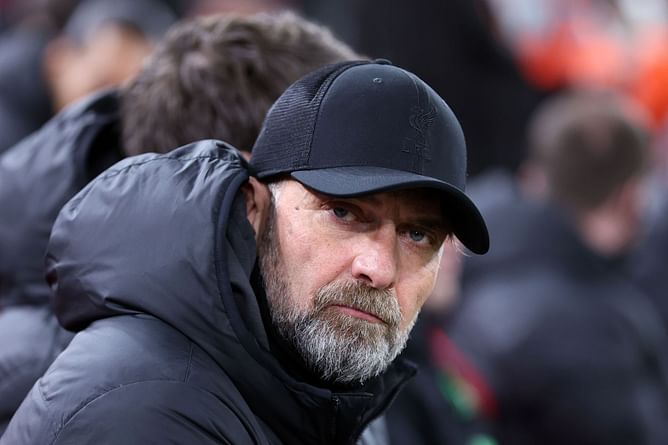 Jurgen Klopp reveals three Liverpool stars suffered injuries in Manchester United defeat