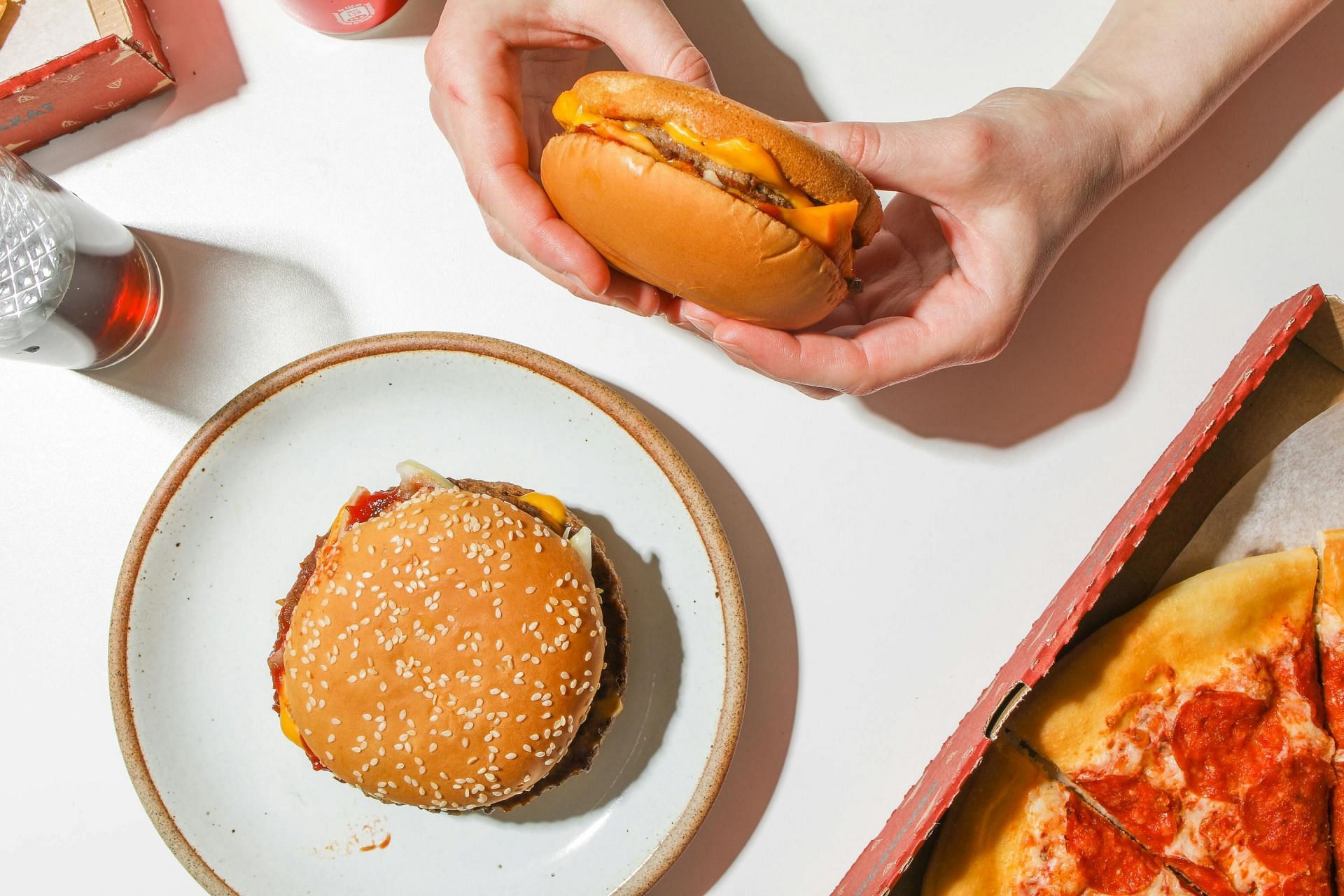 Tips to stop eating junk food (image sourced via Pexels / Photo by polina)