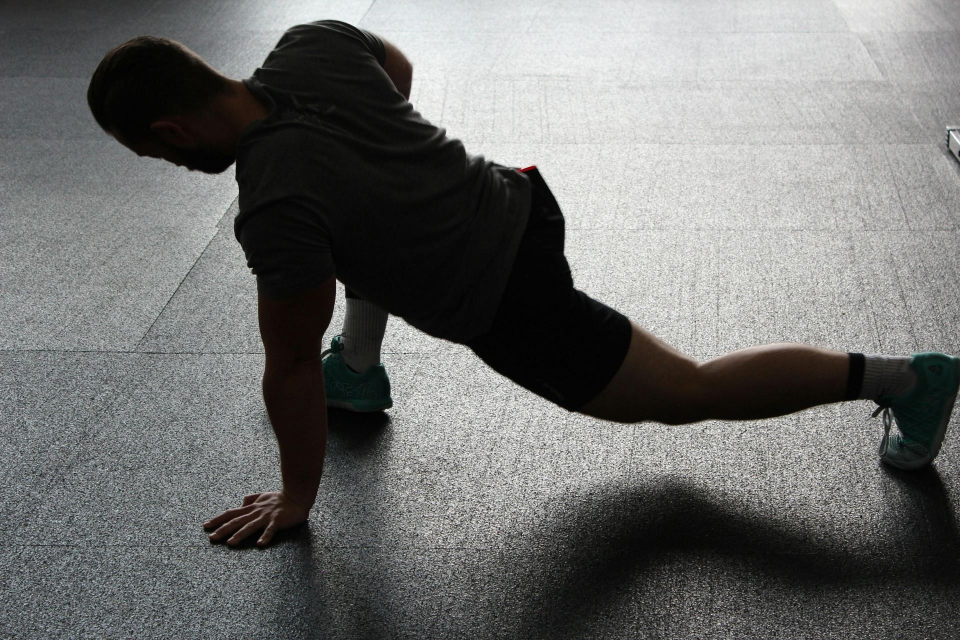 Posterior capsule stretch (image sourced via Pexels / Photo by pixabay)