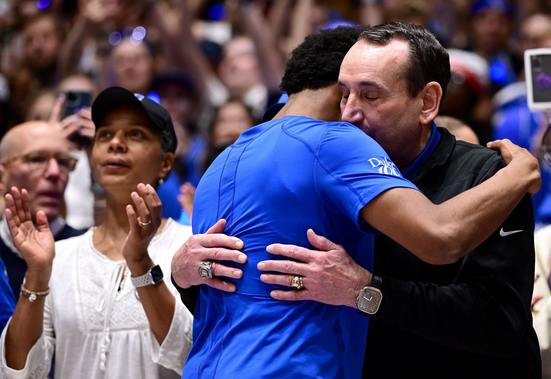 Krzyzewski embraces Jeremy Roach