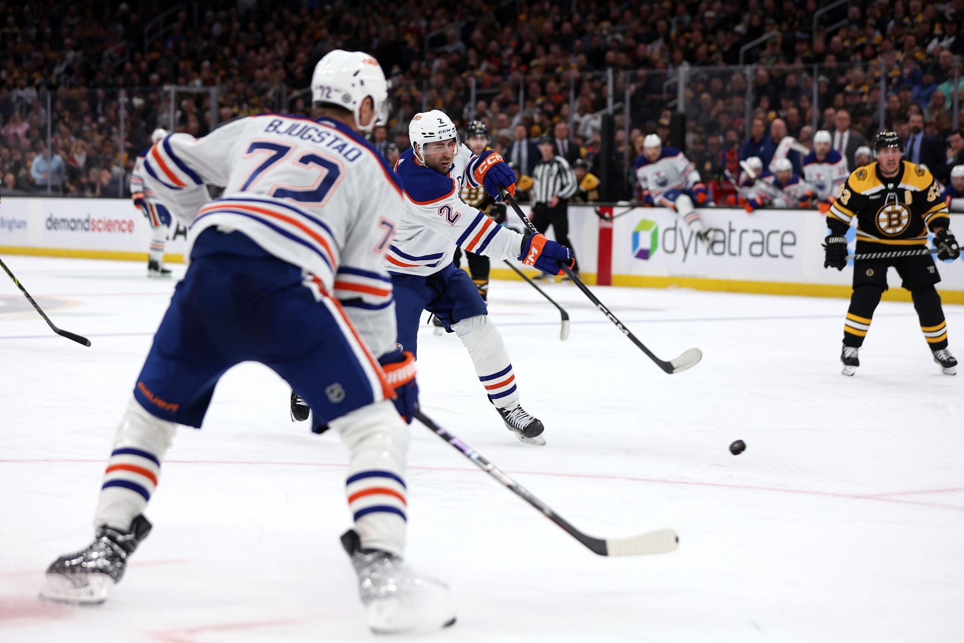 Edmonton Oilers v Boston Bruins