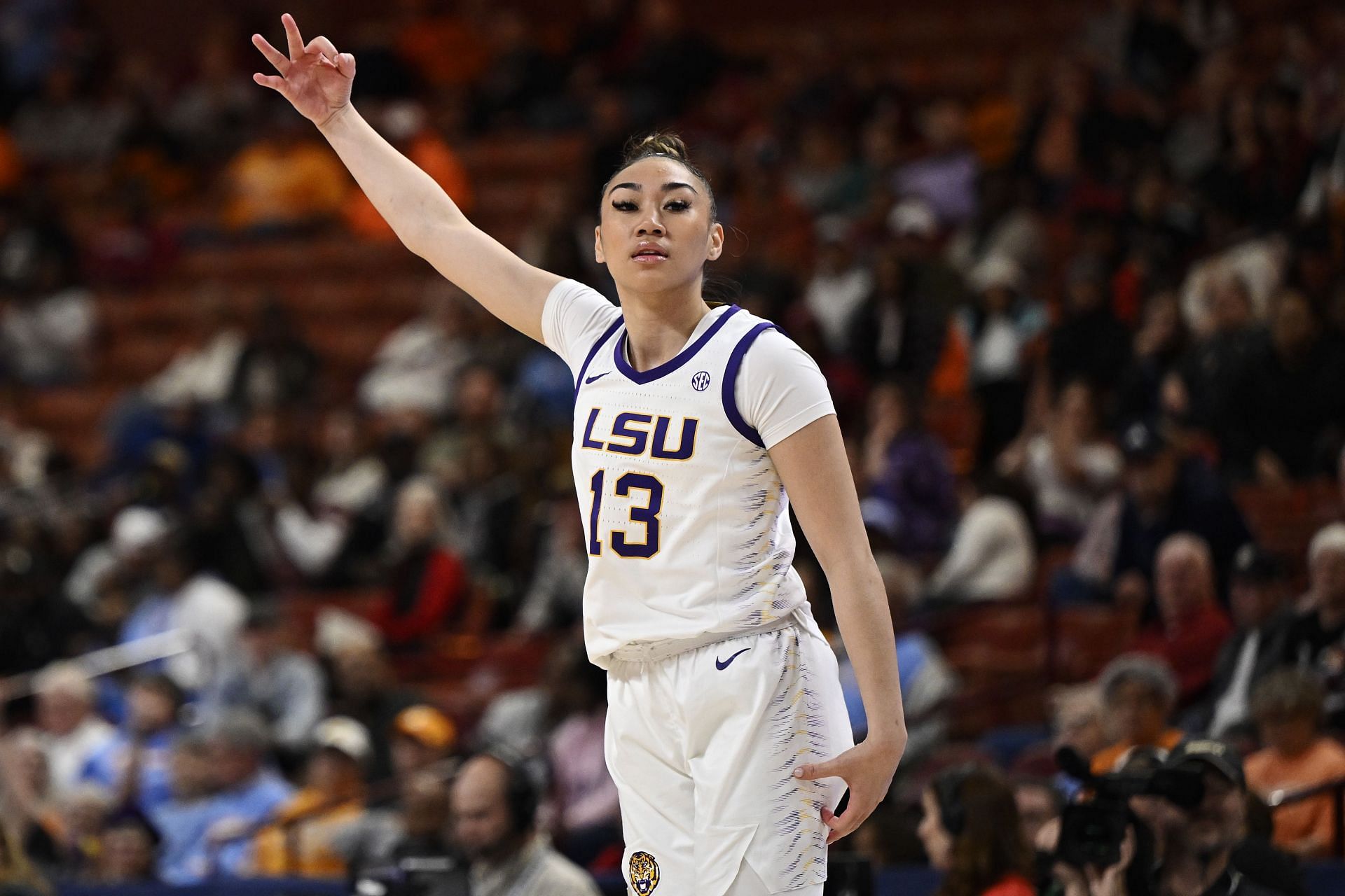 Last-Tear Poa injury: What happened to the LSU guard?